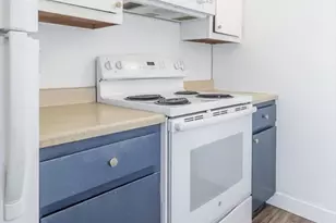 159 Main St, Stoneham, MA 02189 - Photo 5