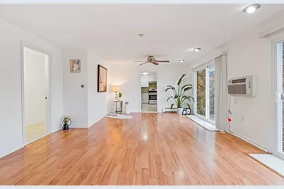 101 Edgelawn Ave #11, North Andover, MA 01845 - Photo 3