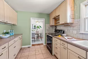 28 Patriot St, North Andover, MA 01845 - Photo 9