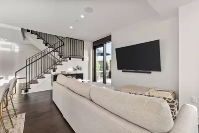 14 West Broadway #707, Boston, MA 02127 - Photo 7