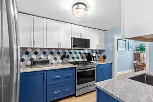 4 Harbor Hill Dr, Bourne, MA 02532 - Photo 7