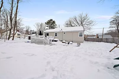 270 Middle St, Weymouth, MA 02189 - Photo 35