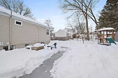 270 Middle St, Weymouth, MA 02189 - Photo 33