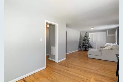 4 Seneca Street, Springfield, MA 01151 - Photo 9