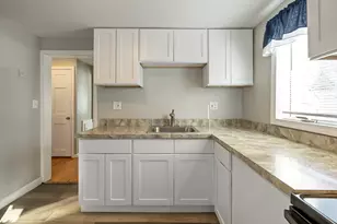 4 Seneca St, Springfield, MA 01151 - Photo 5