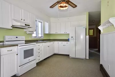 23 Oliveira Ave, Acushnet, MA 02743 - Photo 9