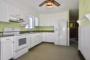 23 Oliveira Ave, Acushnet, MA 02743 - Photo 9