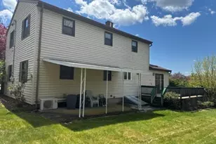 23 Oliveira Ave, Acushnet, MA 02743 - Photo 3