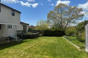 23 Oliveira Ave, Acushnet, MA 02743 - Photo 5