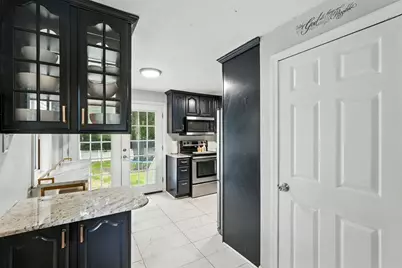 381 N Brook Rd, Springfield, MA 01119 - Photo 15