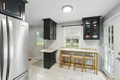 381 N Brook Rd, Springfield, MA 01119 - Photo 13