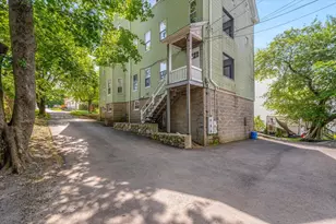 427 Hamilton St, Worcester, MA 01604 - Photo 7