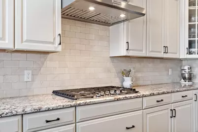 40 Phoebe St #101, Methuen, MA 01844 - Photo 13