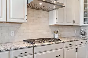 40 Phoebe St, Methuen, MA 01844 - Photo 11