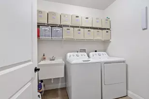 40 Phoebe St, Methuen, MA 01844 - Photo 15