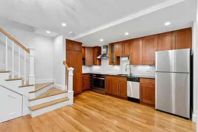 241 Beacon St #1, Boston, MA 02116 - Photo 7