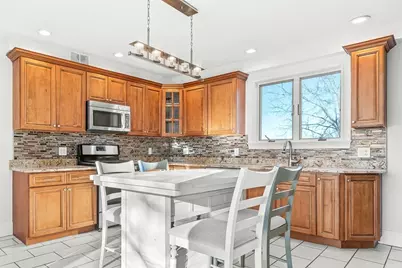 11 Symonds St #2, Salem, MA 01970 - Photo 5