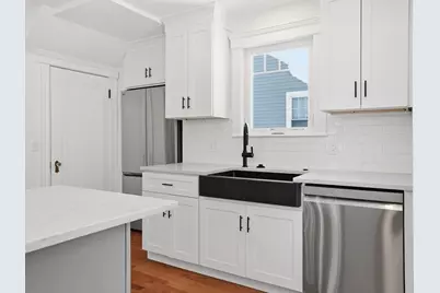 28 Brook Rd, Quincy, MA 02169 - Photo 5