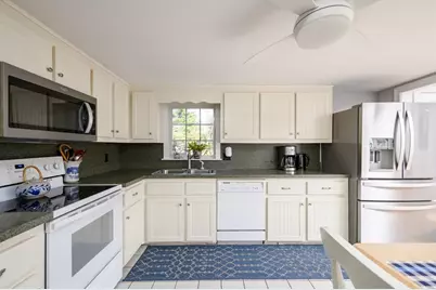 148 High St, Pembroke, MA 02359 - Photo 9