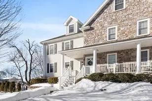10 Pomeworth St, Stoneham, MA 02180 - Photo 25