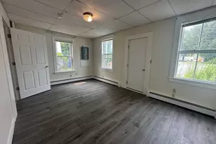 697 Main St, Amherst, MA 01002 - Photo 5