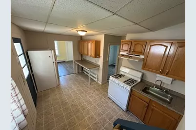 697 Main Street #3, Amherst, MA 01002 - Photo 3