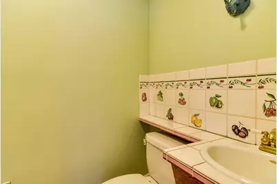 9 Buttercup Ln, Dover, MA 02030 - Photo 19