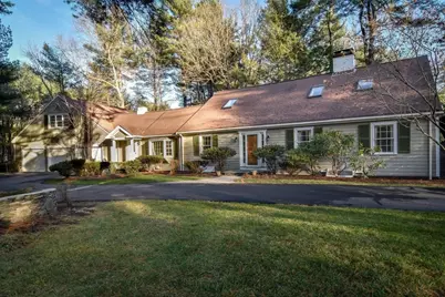 9 Buttercup Ln, Dover, MA 02030 - Photo 5