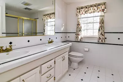 9 Buttercup Ln, Dover, MA 02030 - Photo 23