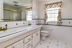 9 Buttercup Ln, Dover, MA 02030 - Photo 23