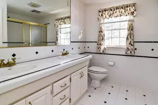 9 Buttercup Ln, Dover, MA 02030 - Photo 23