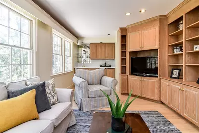 9 Buttercup Ln, Dover, MA 02030 - Photo 1