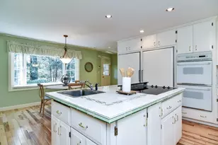 9 Buttercup Ln, Dover, MA 02030 - Photo 9