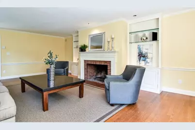 9 Buttercup Ln, Dover, MA 02030 - Photo 13