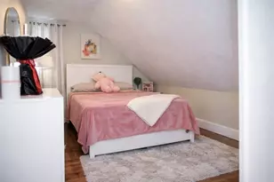 35 Larch St, New Bedford, MA 02740 - Photo 9