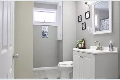 35 Larch St, New Bedford, MA 02740 - Photo 11