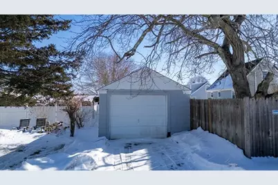 210 Harrison Ave, Somerset, MA 02726 - Photo 7