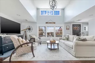 31 Warren Ave, Plymouth, MA 02360 - Photo 5