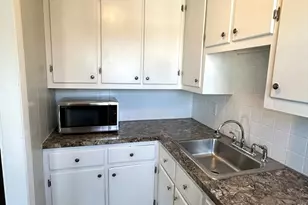 47 Davis St, Fall River, MA 02720 - Photo 5