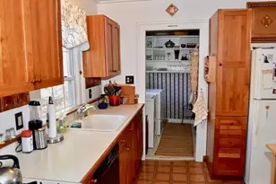 58 S East St, Amherst, MA 01002 - Photo 13