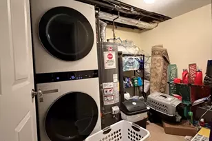 27 Essex St, Cambridge, MA 02139 - Photo 15