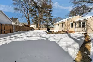 17 Crawford Ave, Attleboro, MA 02703 - Photo 33