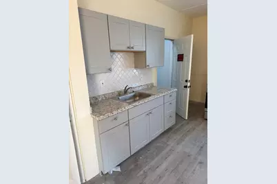 564 Hyde Park Ave #3, Boston, MA 02131 - Photo 5