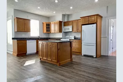 24 Hancock St #2, Peabody, MA 01960 - Photo 1