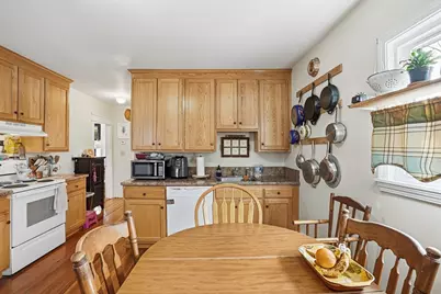 81 Winter St, Bellingham, MA 02019 - Photo 25