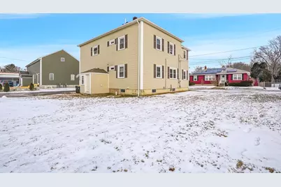 81 Winter St, Bellingham, MA 02019 - Photo 3