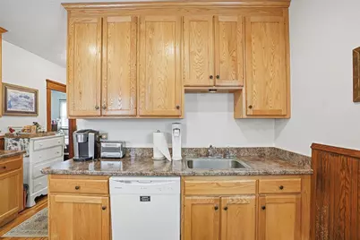 81 Winter St, Bellingham, MA 02019 - Photo 23