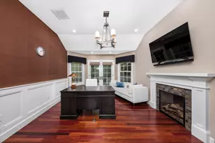 568 Wellesley St, Weston, MA 02493 - Photo 27