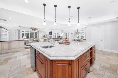 568 Wellesley St, Weston, MA 02493 - Photo 13