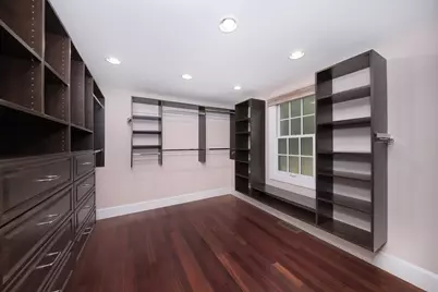 568 Wellesley St, Weston, MA 02493 - Photo 23